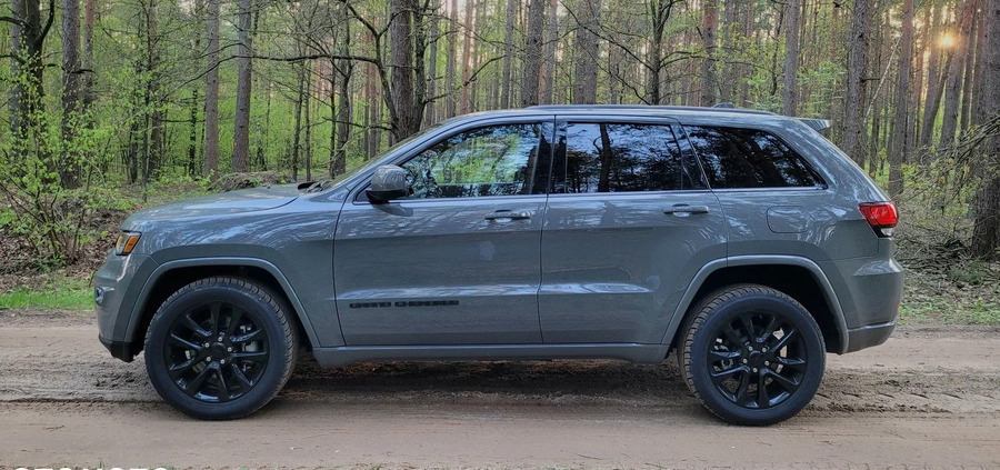 Jeep Grand Cherokee cena 131000 przebieg: 40000, rok produkcji 2021 z Obrzycko małe 379